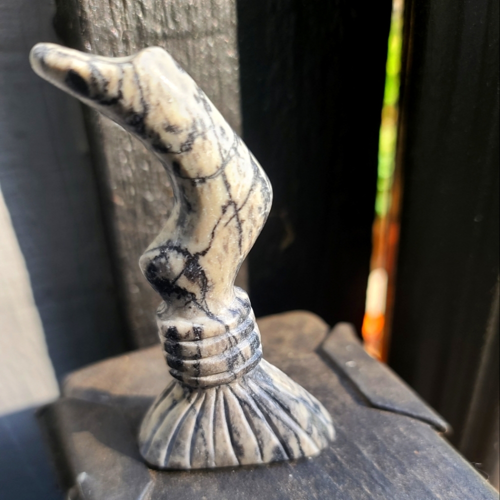 Zebra agate Crystal Witches 🧙‍♀️ broom